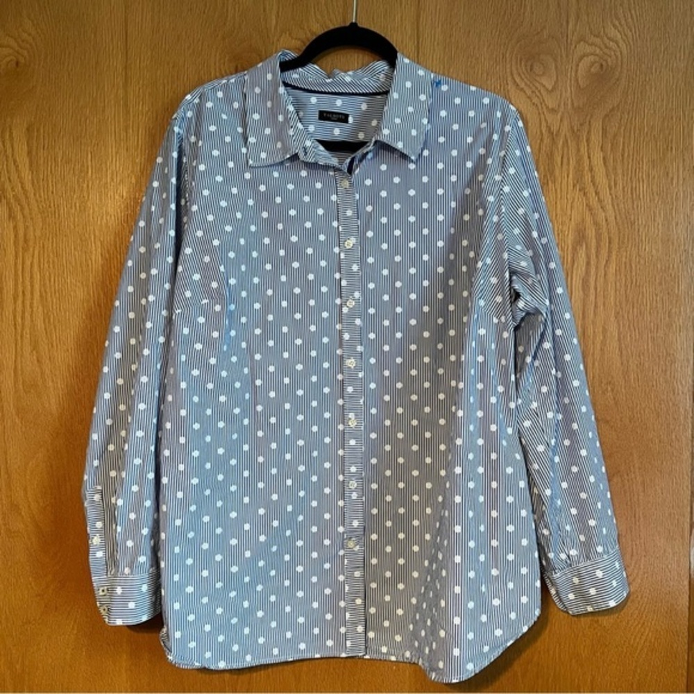 Talbots size 1X blue and white with polka dots button down shirt